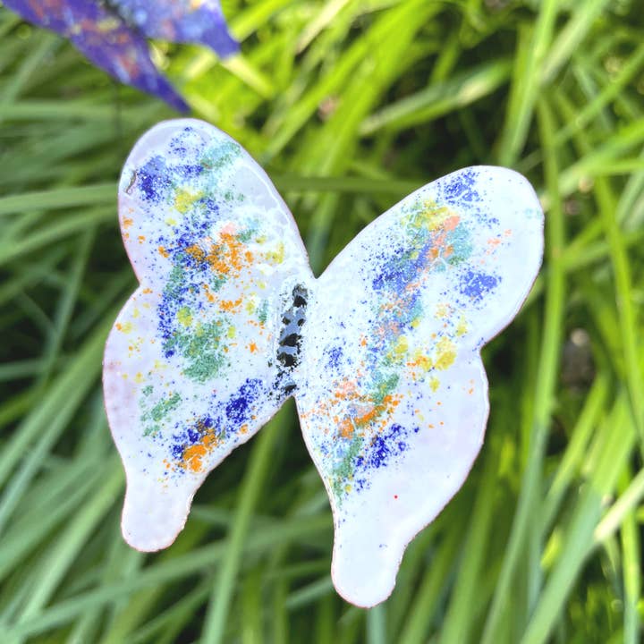 Clever Goods by Annabelle Noel Designs – Großhandel Pfosten/Pfähle – Mittlere Kupfer-Emaille-Schmetterlinge6