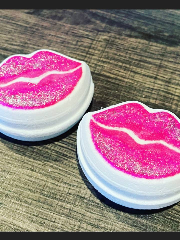 Valentines Day Hot Lips Bath Bombs for wholesale by Queen Bath and Beauty