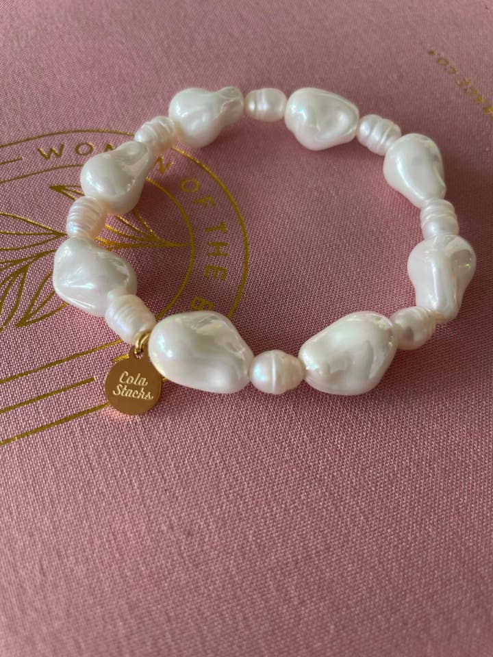 Sand Dollar Bracelet for wholesale by Cola Stacks