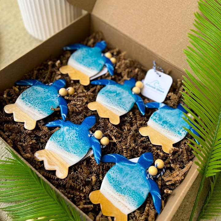 NMinnick Designs - Wholesale Ornament - Sea Turtle Ocean Resin Ornament6