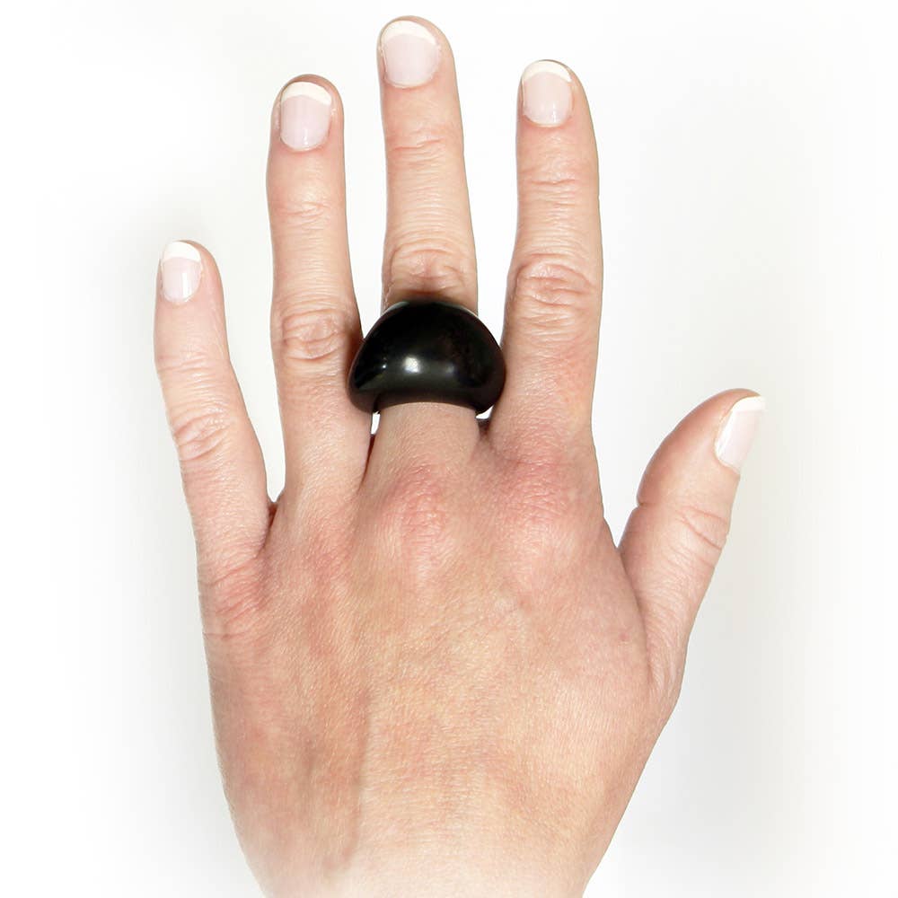 Muichic Natural Jewelry - Venta al por mayor Anillos grandes/de cóctel - Anillo de tagua grueso hecho a mano de comercio justo9