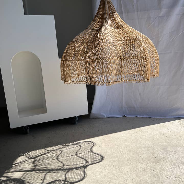 Office Objets - Wholesale Chandelier/Hanging Light - Pendant light, flower-shaped rattan fixture, tulip, corolla H:80cm D80cm60