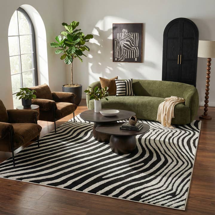 Tappeto da Interno con Stampa Zebra Crema e Nera per la vendita all'ingrosso da parte di Koshani