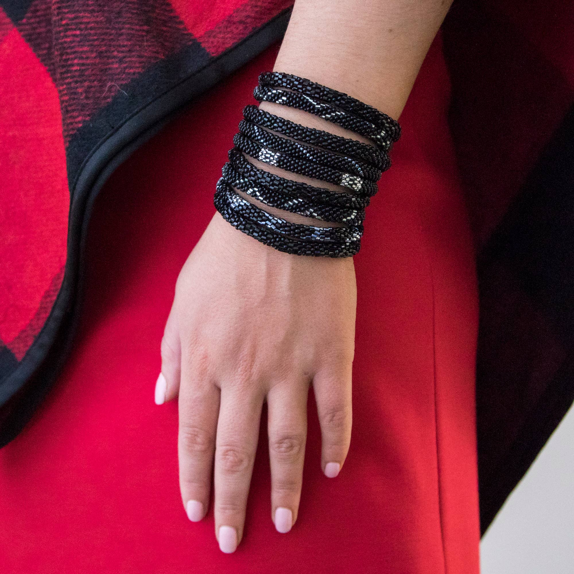 Aid Through Trade - Wholesale Jewelry Set - Roll-On® Bracelets Stiletto - Set of 123