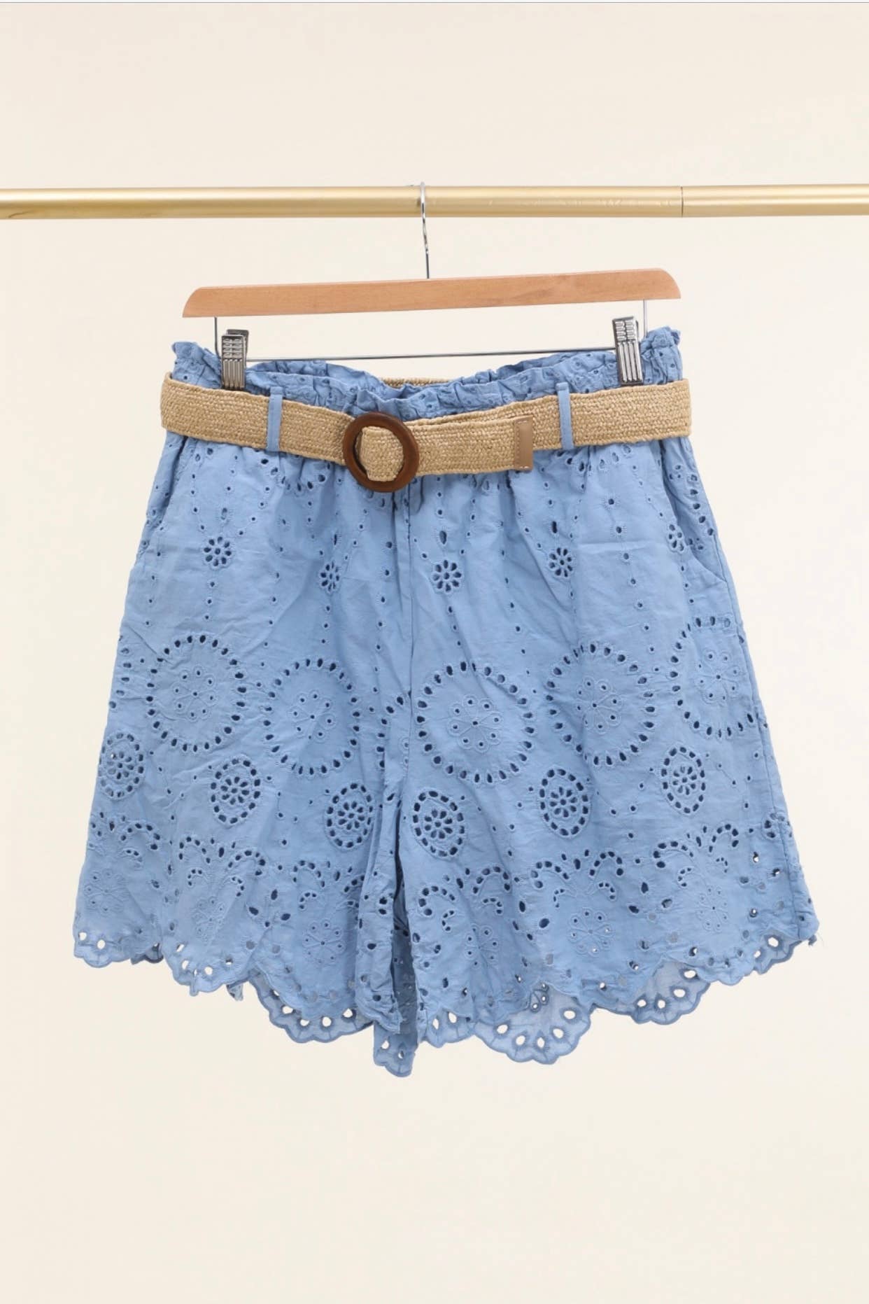 LÉA & LUC - Wholesale Shorts - Women's - Broderie anglaise shorts in 100% cotton REF. 25029