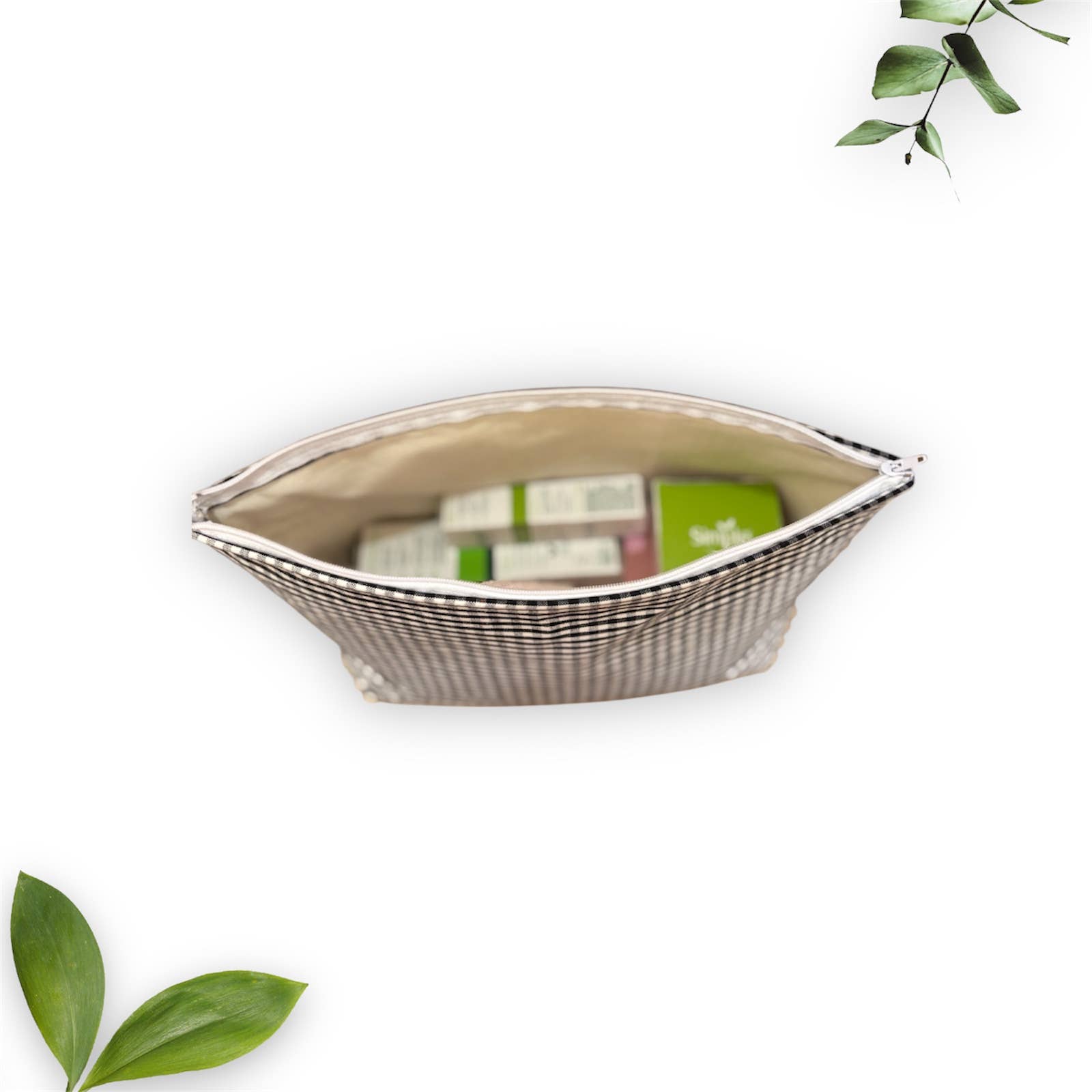 everydaybags.gifts - Wholesale Toiletry Bag - Women's - Black & White Checkered Washbag – Handmade Travel Bag2