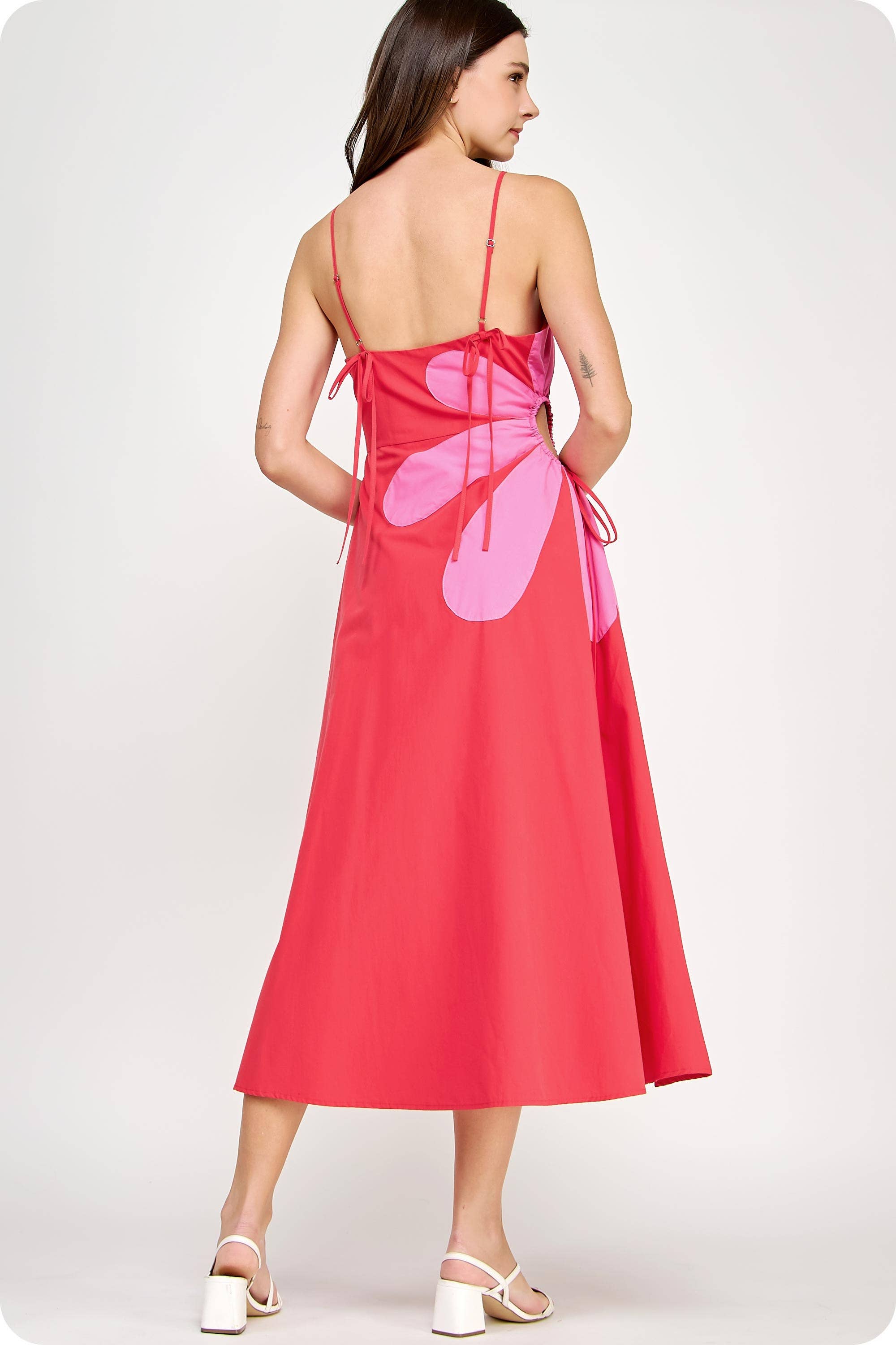 Strut & Bolt - Wholesale Dress - Women's - Sleeveless Side Cut-Out Flower Detail Midi Dress17