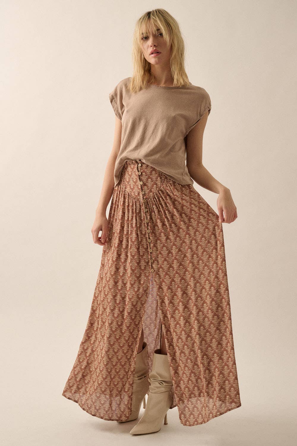 Promesa USA – Saia - Mulher por atacado – Saia Maxi Floral Ornada com Cintura com Botão e Frente9