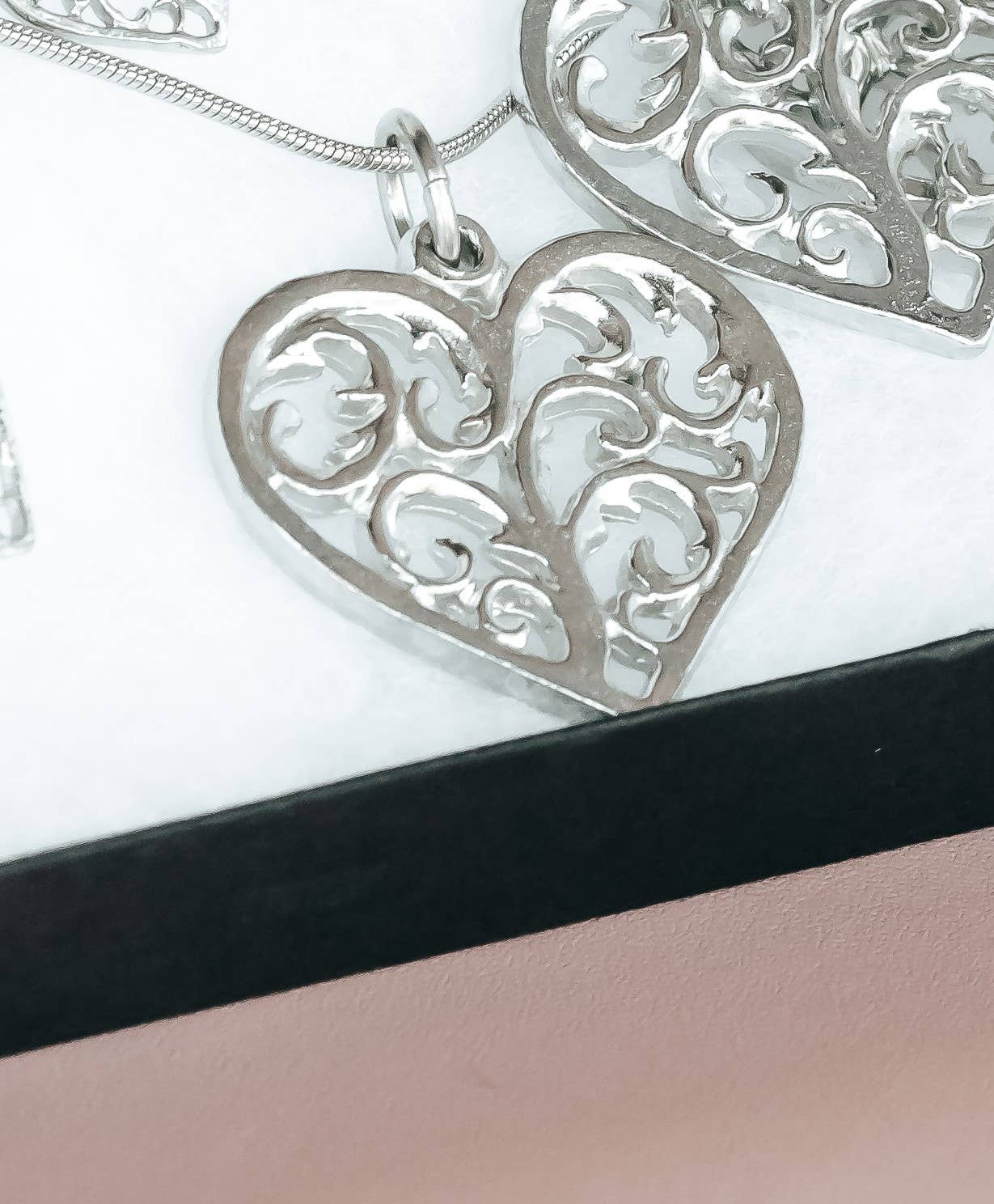 House of Morgan Pewter – Großhandel Schmucksets – Swirly Heart Jewelry - Liebesgeschenk für Frauen1