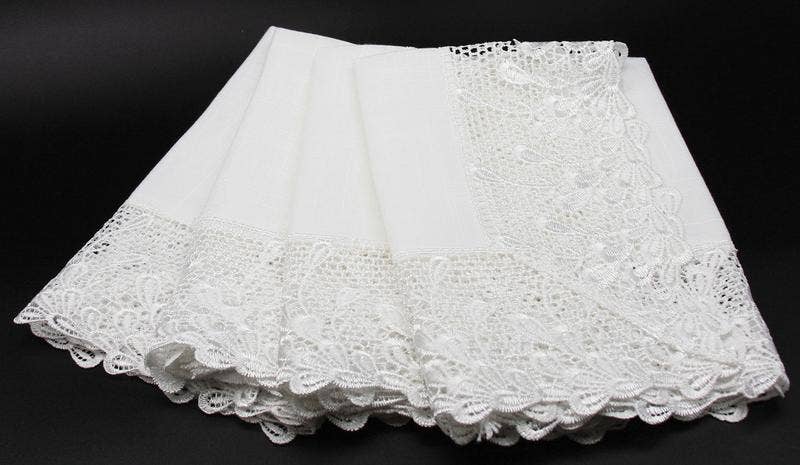 Xia Home Fashions & Manor Luxe – wholesale Dinner & cloth napkin – 20" x 20" Garden Trellece Lace Trim Napkins - Set of 40