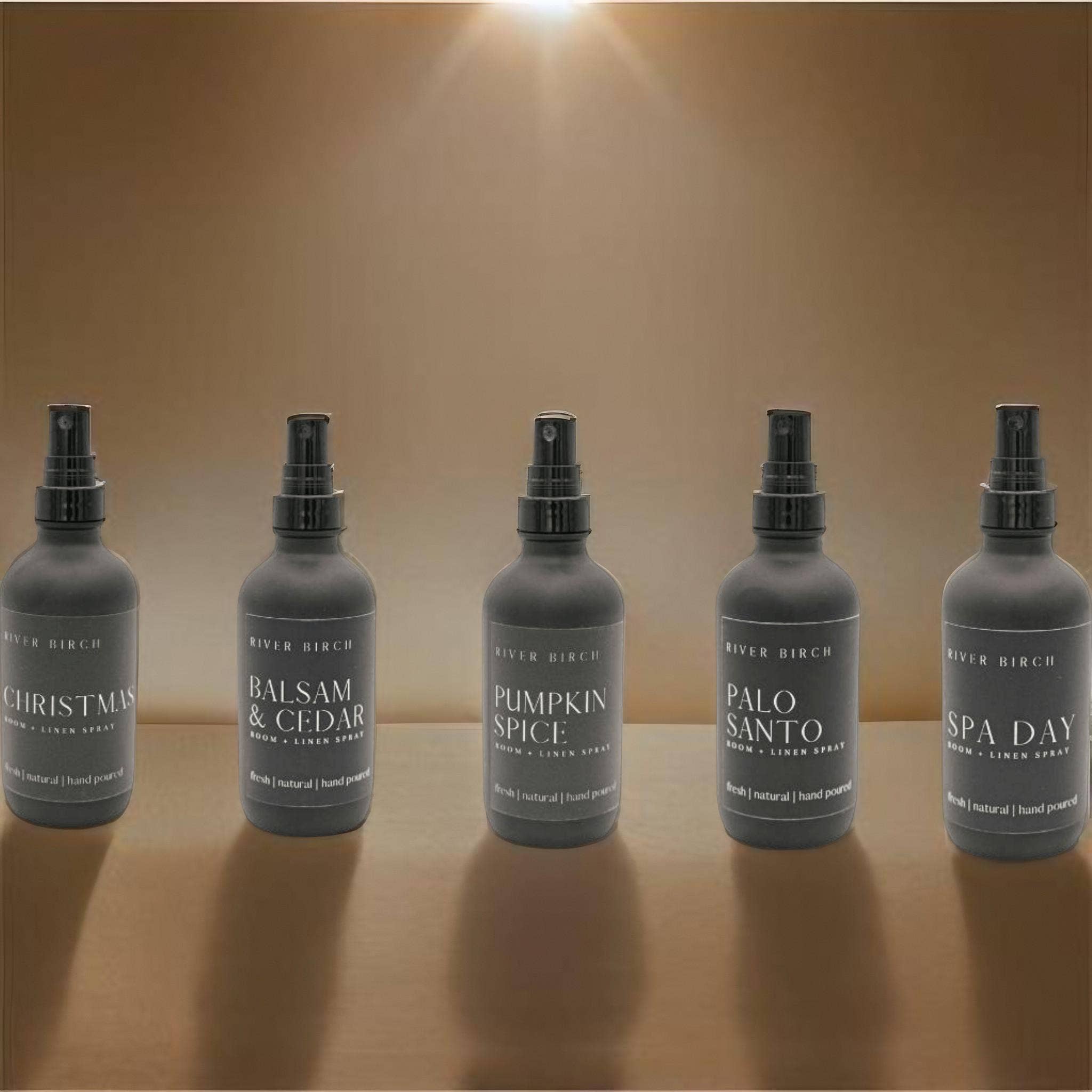 River Birch Candles – wholesale Rums- och linnespray – Spa Day - 4 oz Svart Glas Room + Linne Spray8