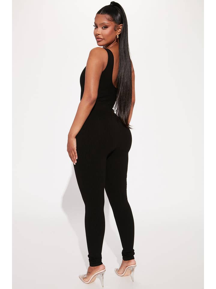 5besties inc – wholesale Jumpsuit – Women's – SEAMLESS SLEEVELESS SCOOP NECK BODYCON JUMPSUIT2