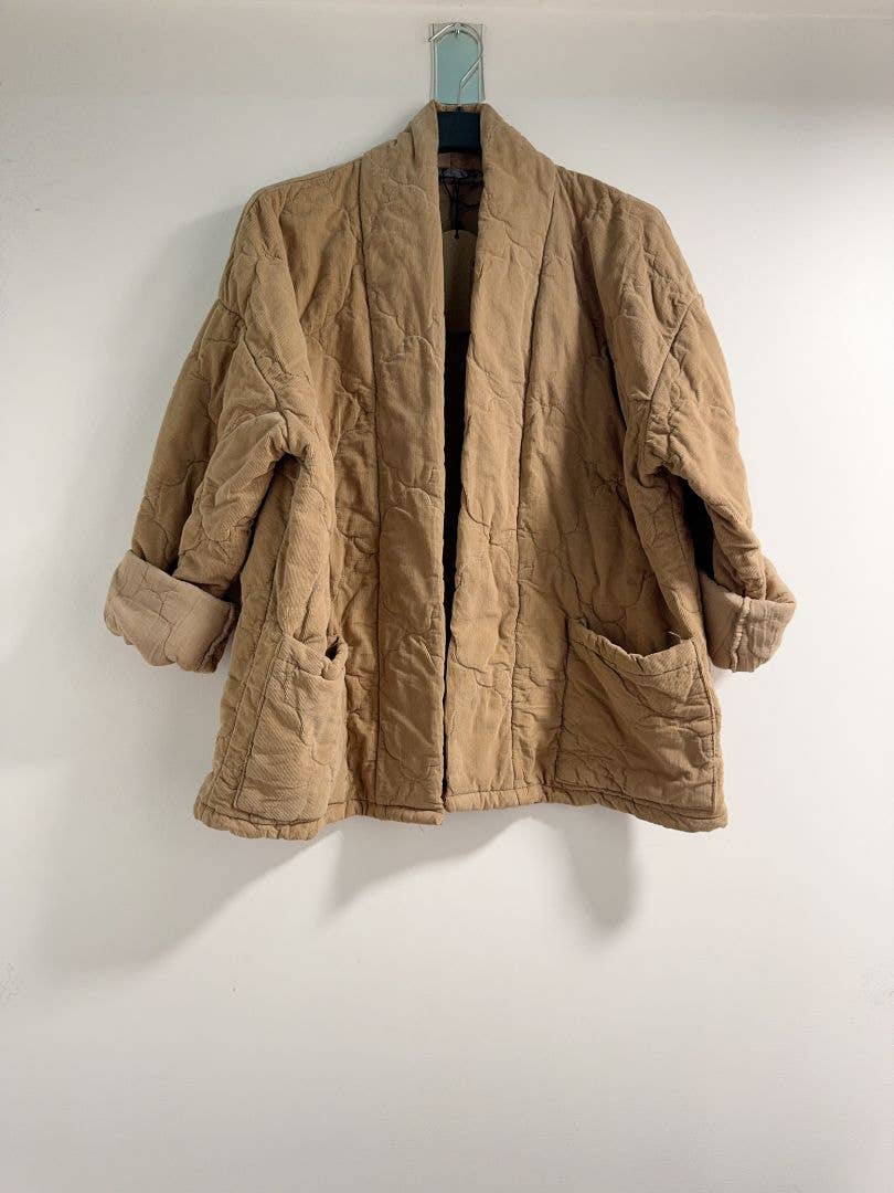 Happy look - Wholesale Jas - Dames - Korte doorgestikte corduroy jas zonder sluiting of kraag0