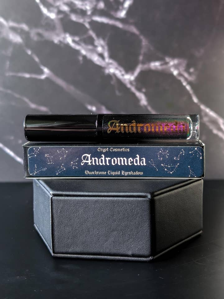 ANDROMEDA - Duochrome liquid eyeshadow for wholesale by Crypt Cosmetics