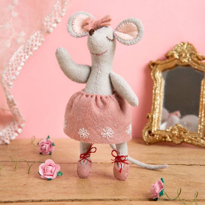 Corinne Lapierre Limited – Großhandel Bastel-Nähset – Kleine Maus, die Balletttänzerin, Mini-Set zum Basteln, aus Filz