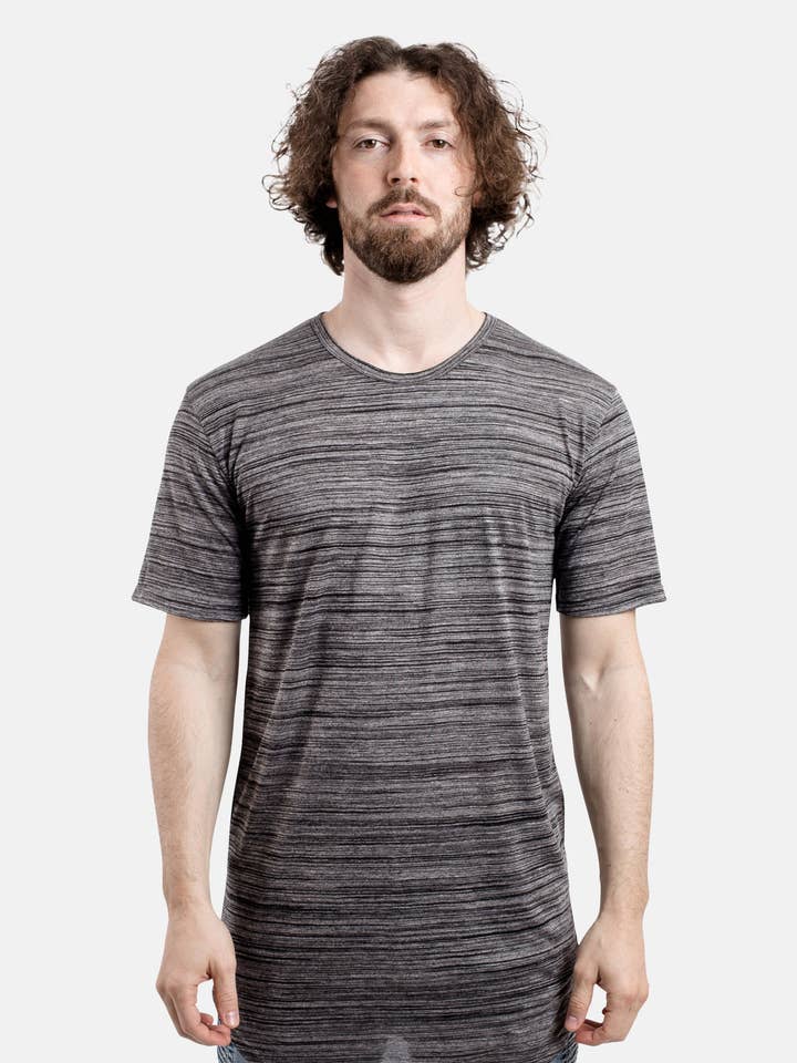 Blackskies - Wholesale T-Shirt - Men's - Rundhals-Langarmshirt Schwarz Gemischt0