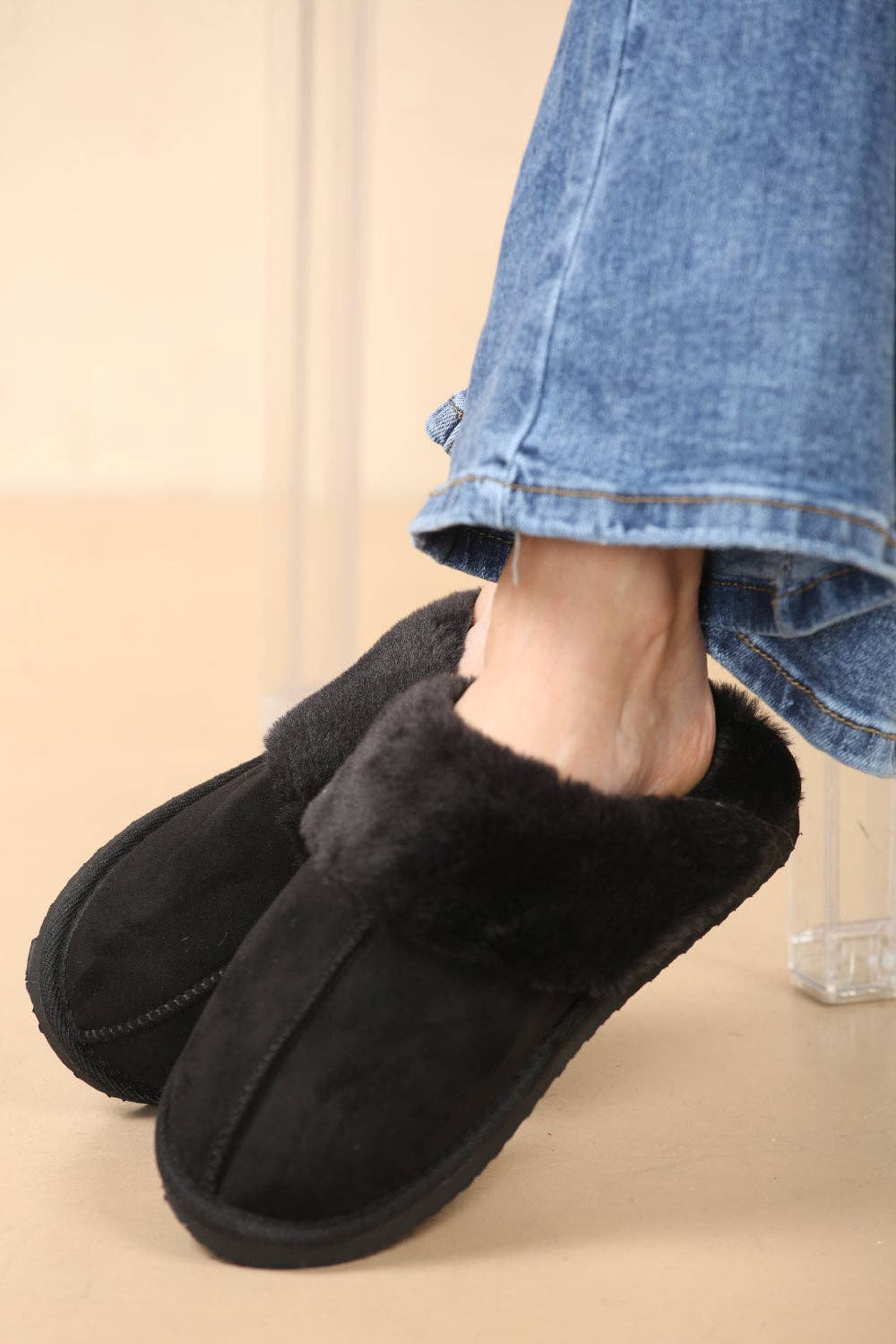 No Doubt Shoes - Wholesale Slippers - Women's - COZY SUEDE MULE FLUFFY SLIPPERS6