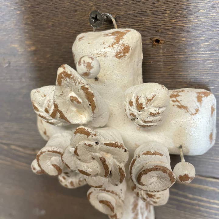 My Amigos Imports - Vente Croix murales - Erin Fleur Argile Blanche Croix-ER-Fait Main-Mur-4x6,5 po-Petit3