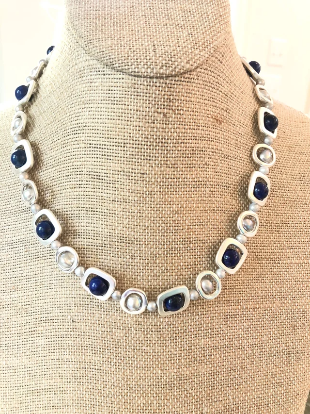 Studio G - Vendita all'ingrosso Collane di perline/perle - Collana Moderna con Perle d'Acqua Dolce e Pietra1