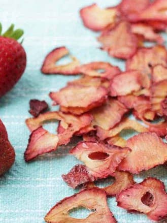 Fraises déshydratées pour la vente par TCR Boutique