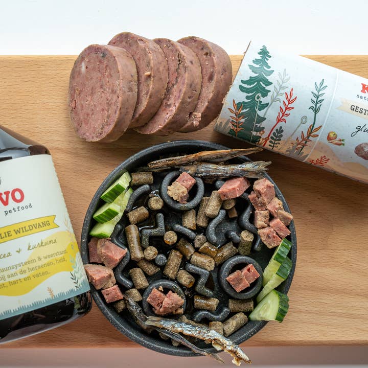 Kivo Petfood - Vendita all'ingrosso Integratori - Cani e gatti - Olio di sardine con echinacea e curcuma - 500 ml1