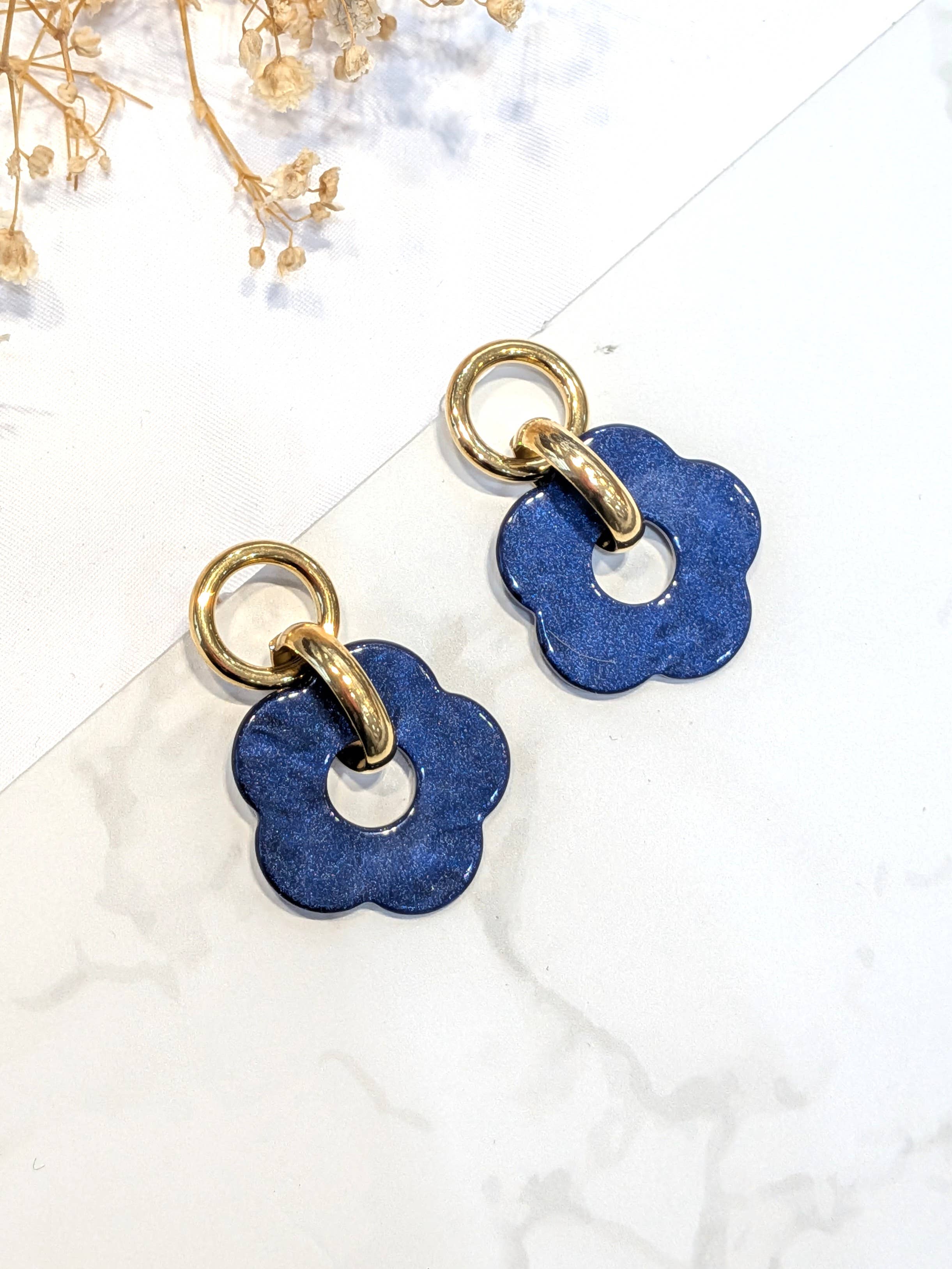 LOLO & YAYA - Wholesale Dangle Earrings - Candida acrylic flower earrings in stainless steel0