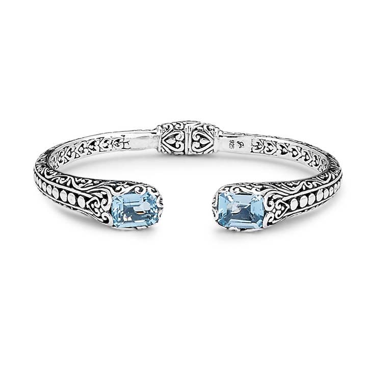 Bracelet à charnière motif pois et tourbillon Bali avec topaze bleue pour la vente par Eli Pebble