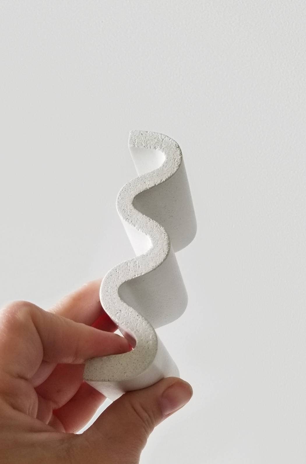 Dovekie & Finch - Wholesale Decorative Tray - Modern Wavy Tray4