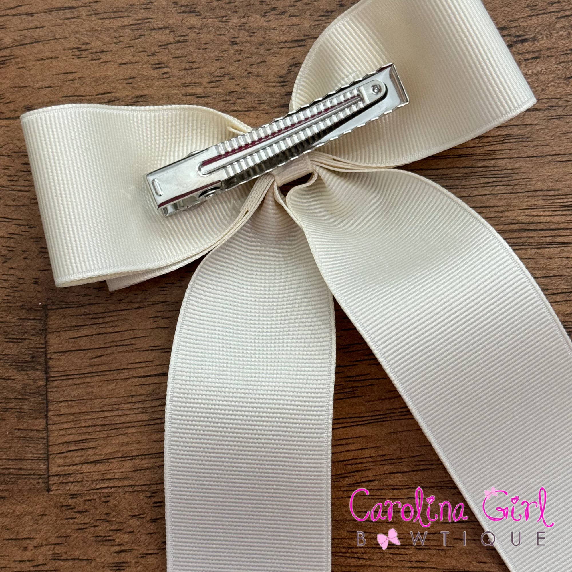 Carolina Girl Bowtique - Vente Nœud pour cheveux – femme - Nœud à cheveux de 5 pouces avec queues1