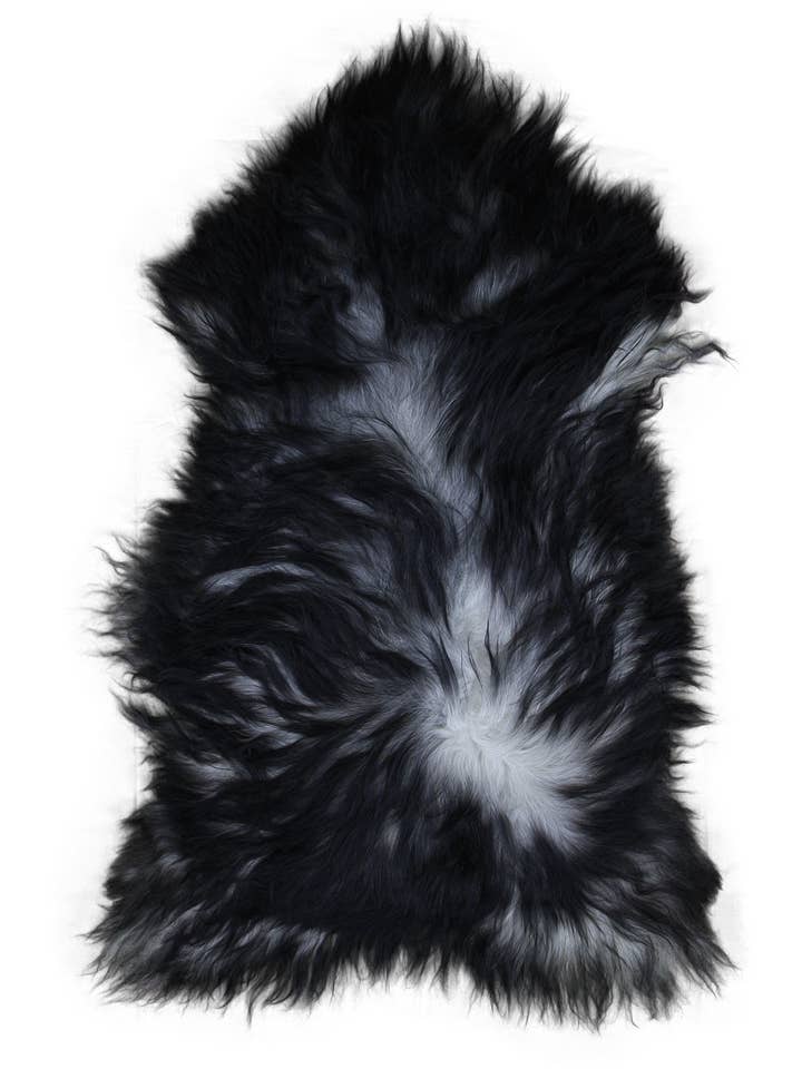 Sheepskin Icelandic grey long wool 90-110cm for wholesale by DYRESKINN®