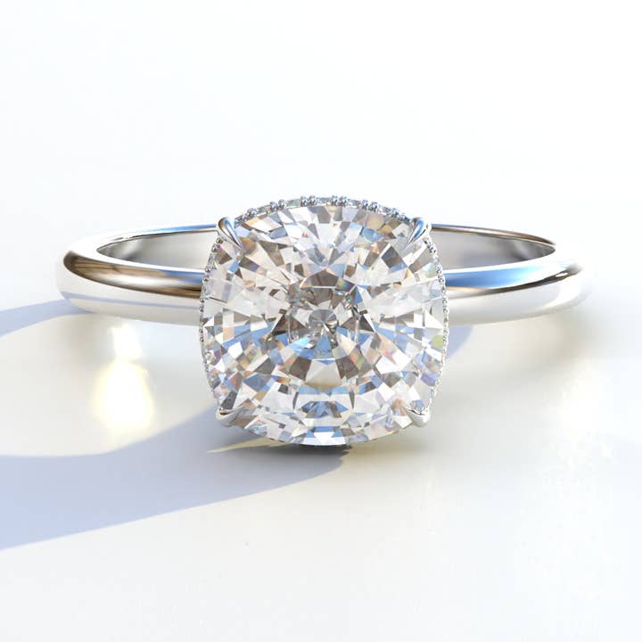 Mohana Jewels - Luxury - Vendita all'ingrosso Anelli di fidanzamento - Anello con diamante sintetico a cuscino da 3 carati E VVS con halo nascosto - Adore5