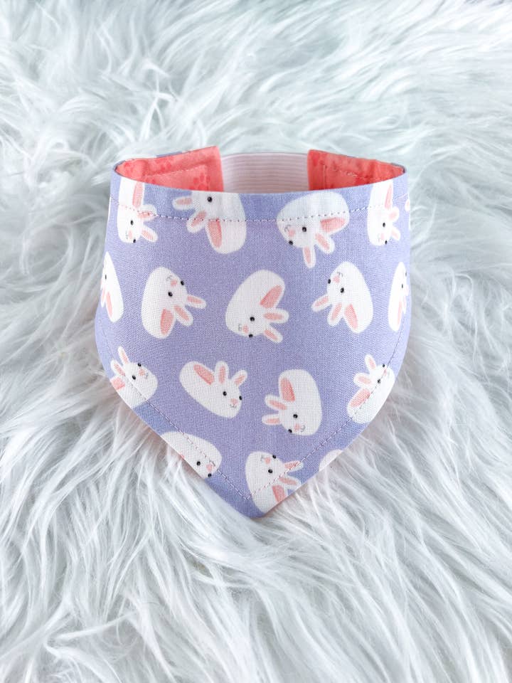 Bandana élastique réversible pour chien – Pattes de Pâques & Pantoufle de Lapin pour la vente par Blonde Sausage Co.