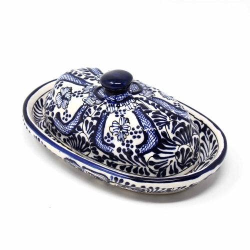 Encantada Beurrier en poterie fait main Fleur Bleue pour la vente par Global Crafts