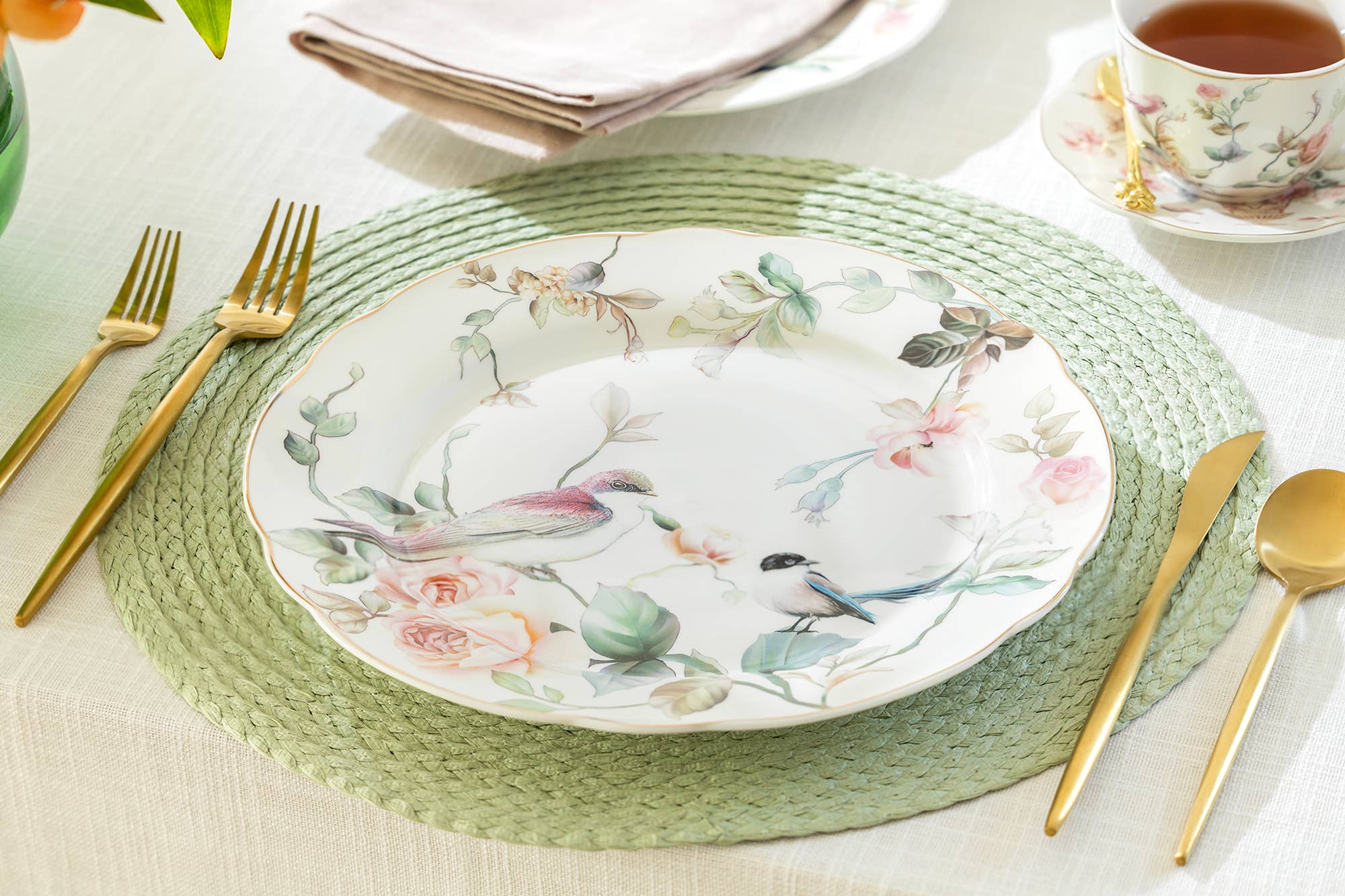 Grace Teaware - Wholesale Dinner Plate - Magnolia Garden 11" Fine Porcelain Dinner Plate0