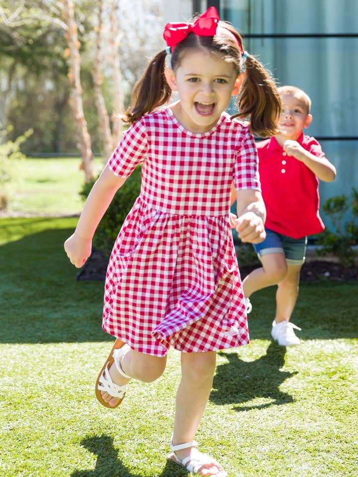 Rosso Vestito a maniche corte in maglia a quadretti rossi per bambine in vendita all'ingrosso su Faire