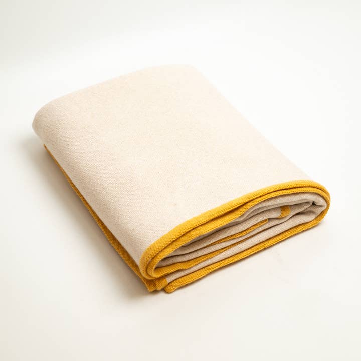 Christmas 100% Pure Cashmere Reversible Blanket Travel Throw for wholesale by ART HIMALAYAN TRADING LTD