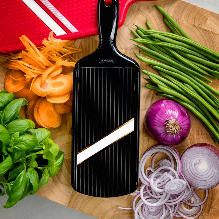 Kyocera International, Inc. - Wholesale Kitchen Tool/Gadget - CERAMIC MANDOLINE ADJUSTABLE SLICER8