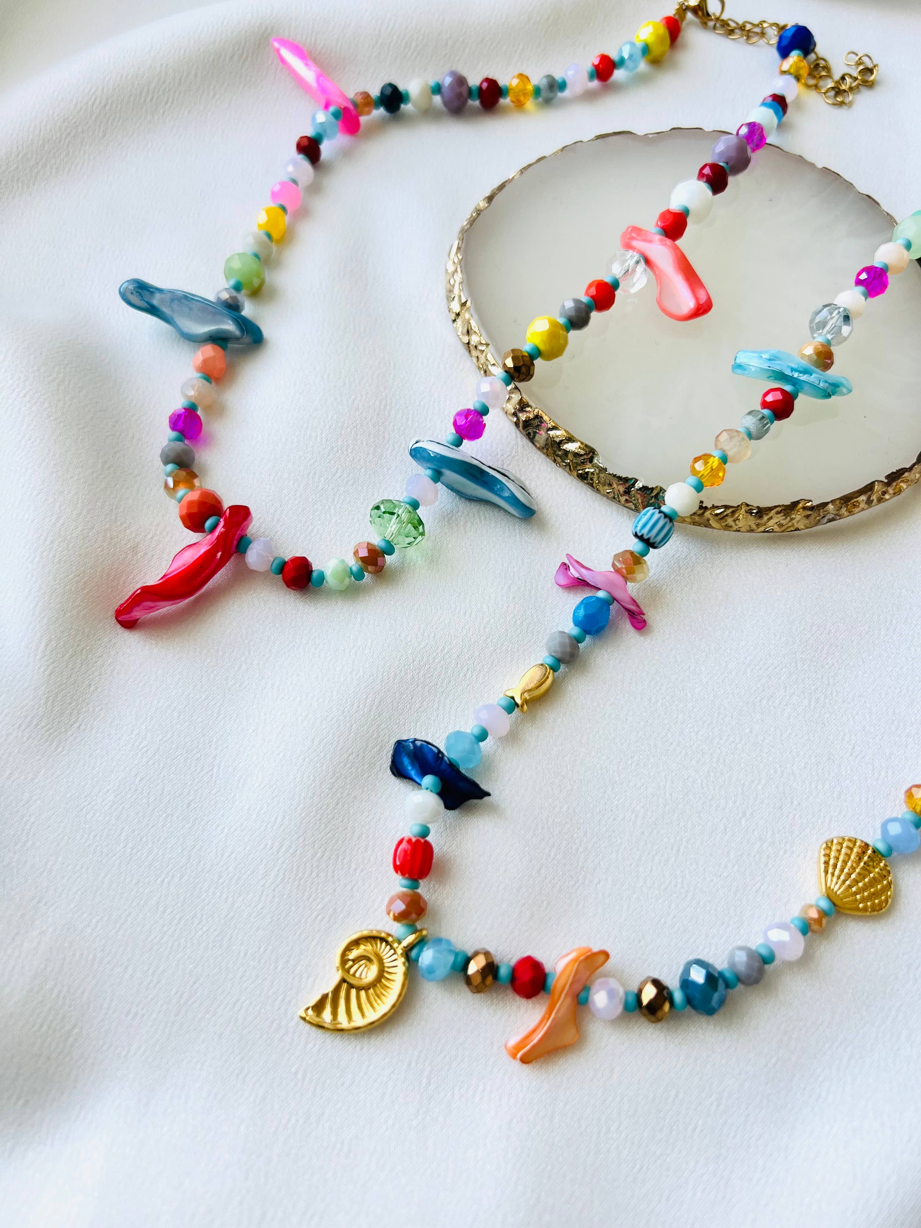 Goupi - Wholesale Beaded/Pearl Necklace - Colorful beaded summer shell necklace1