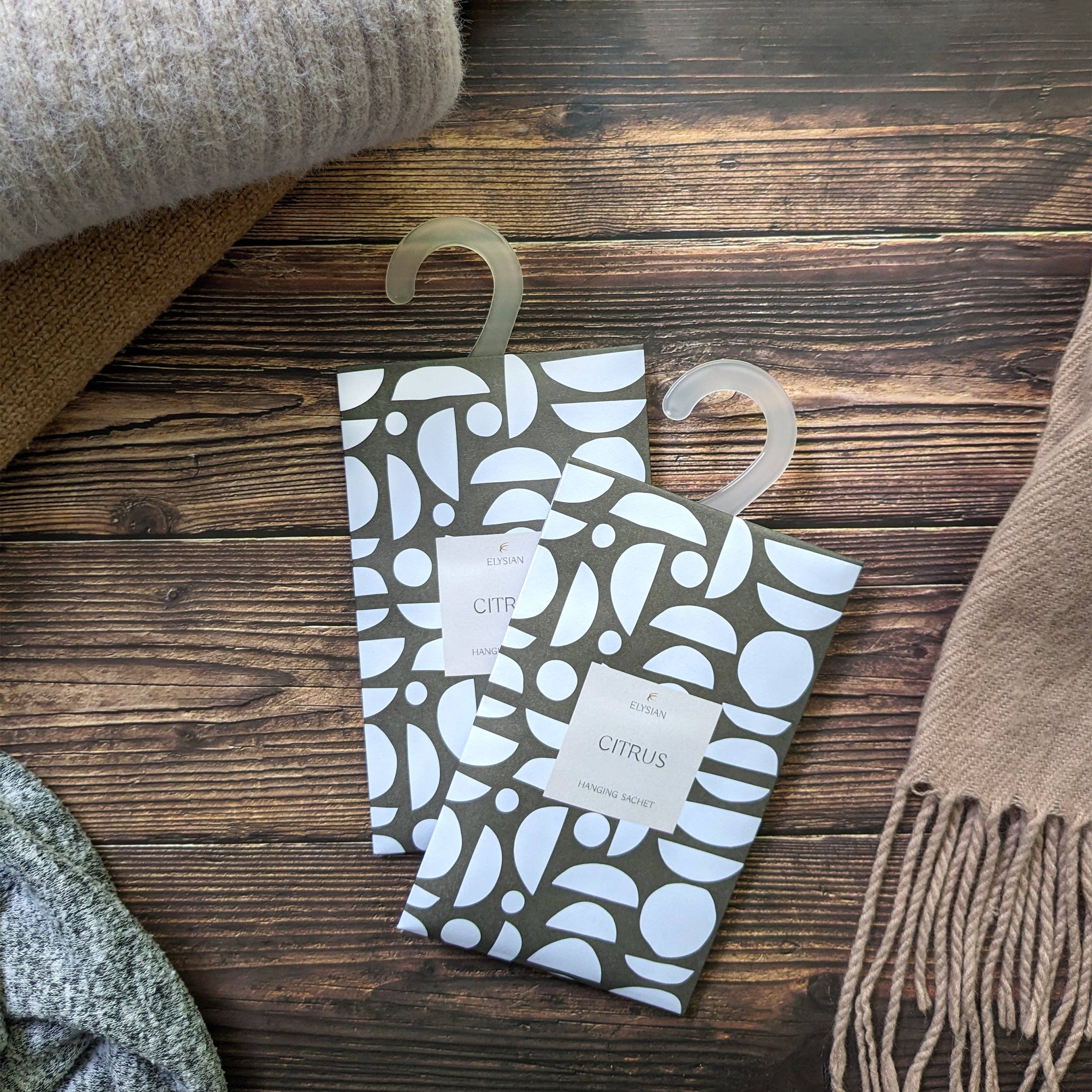 Robert Frederick Ltd – wholesale Sachet – Elysian Scented Hanging Sachet - Set of 4 Citrus - Geometric Design5