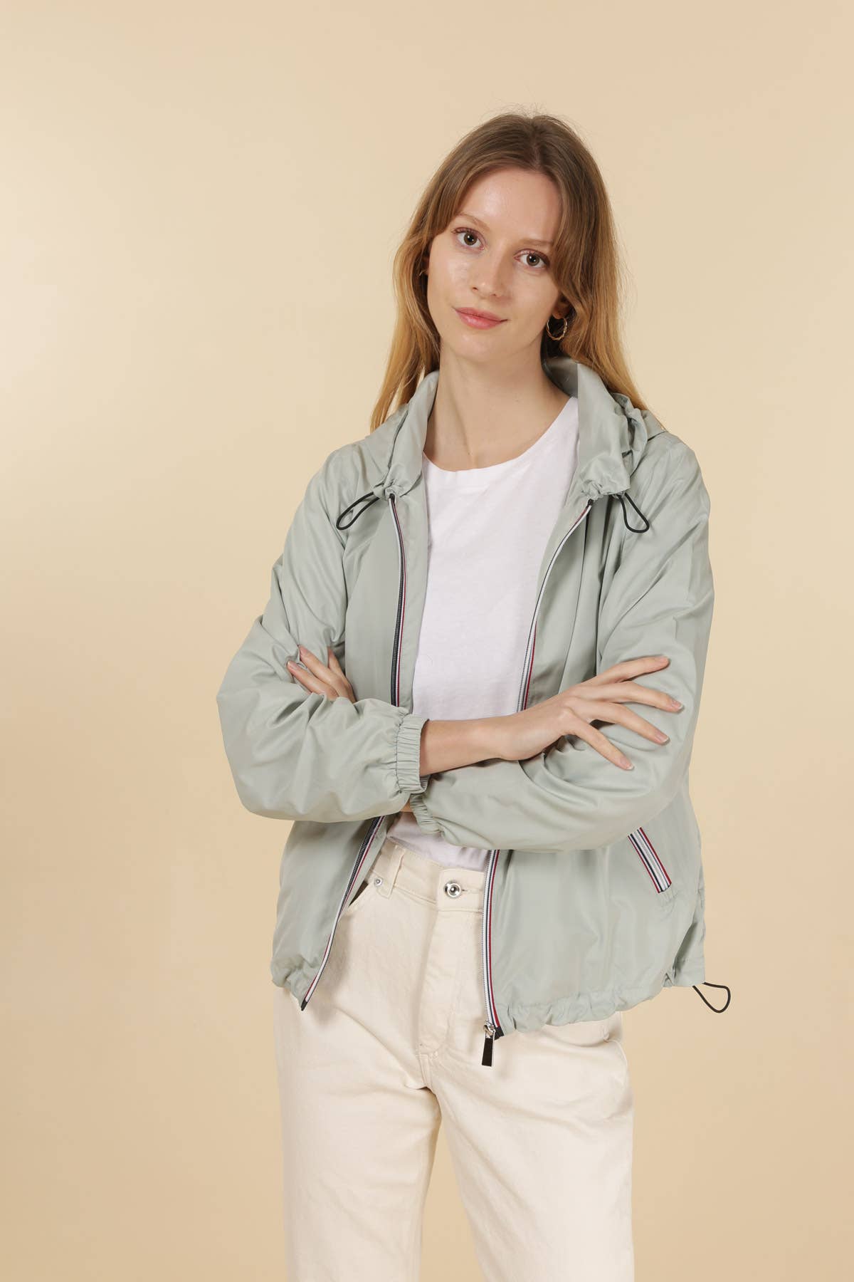 Attrait Paris - Wholesale Windbreaker - Women's - Short hooded windbreaker with colorful zip20