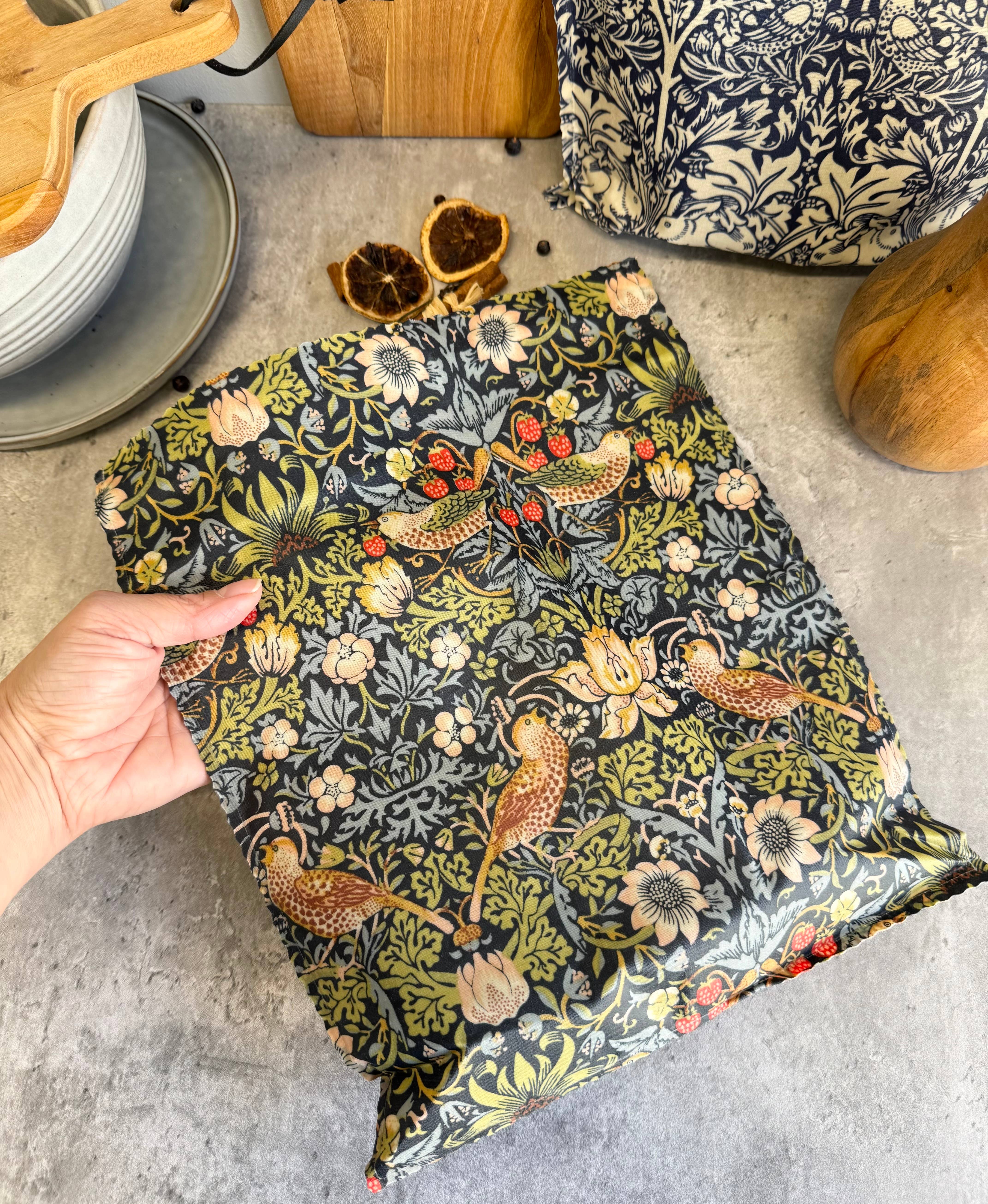 Lou Bees - Wholesale Food Storage Wrap/Bag - Beeswax Bag William Morris7