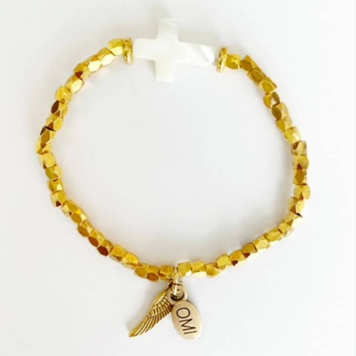 Corte de Diamante Dourado Fé Ouro Com Cruz de Concha 6mm por atacado de omibeads