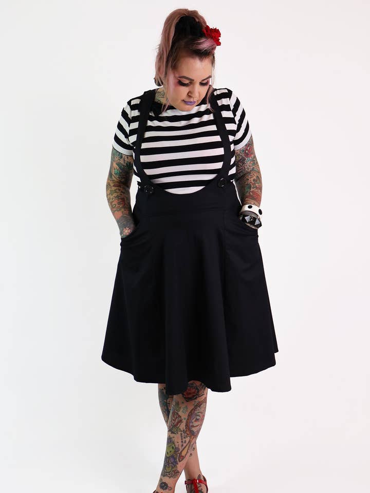 Black Dolly Circle Pinafore - Curvy for wholesale by BONSAI KITTEN
