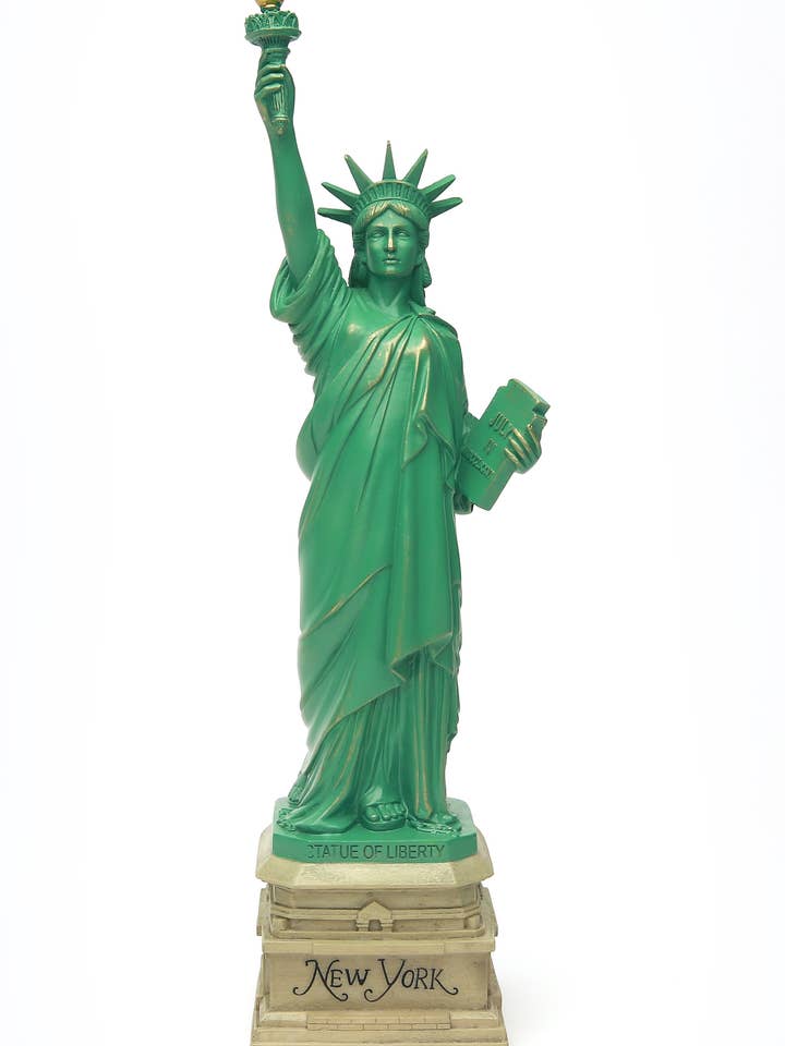 15" Statua della Libertà Figurina 6/Scatola per la vendita all'ingrosso da parte di ZIZO USA INC