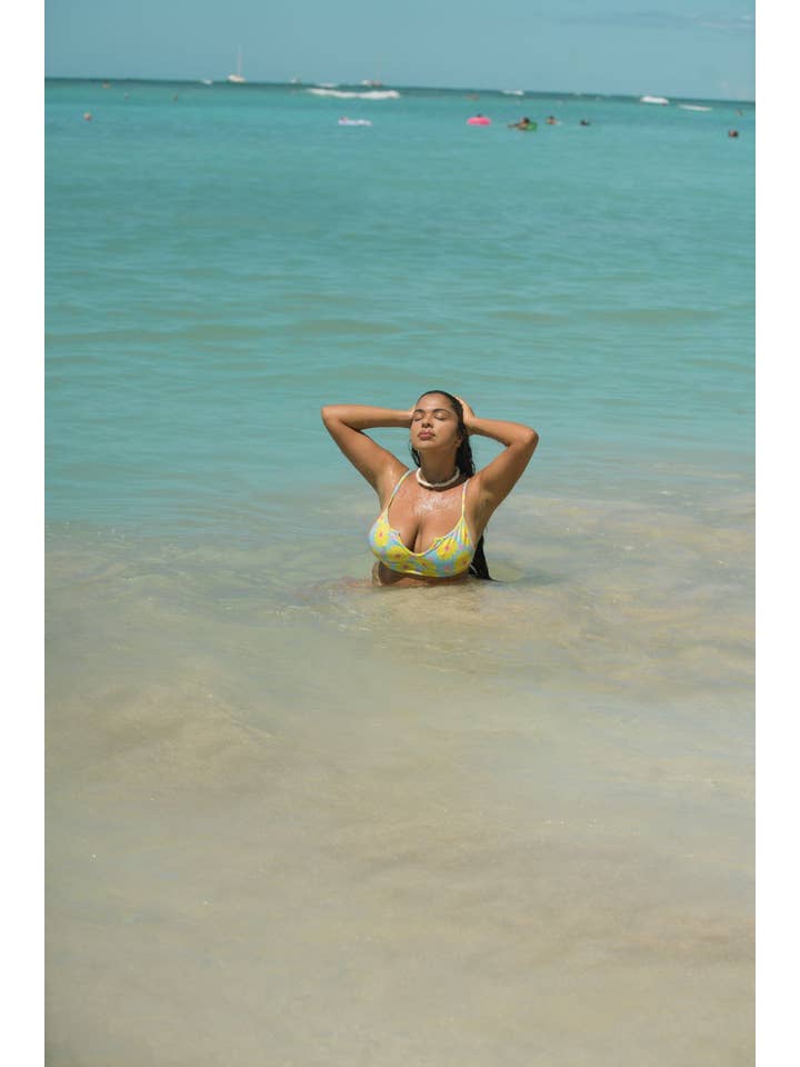 Swamis Swimwear - Wholesale Swim Top - Women's - 15th St. Bikini Top // Dandy
