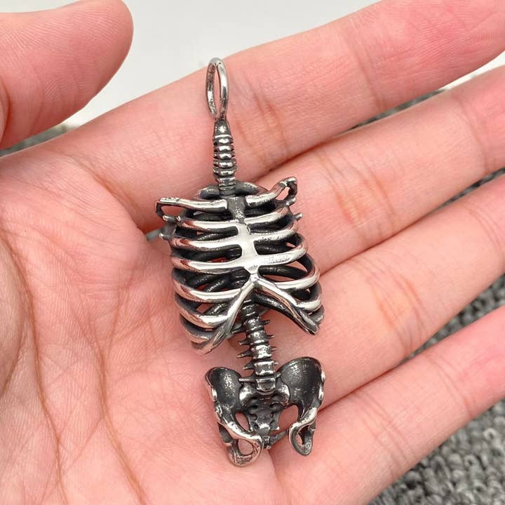 Gotisk rostfritt stål skalle skeletthantverksberlock -MJ/MNP/GT för wholesale av Mio Queena