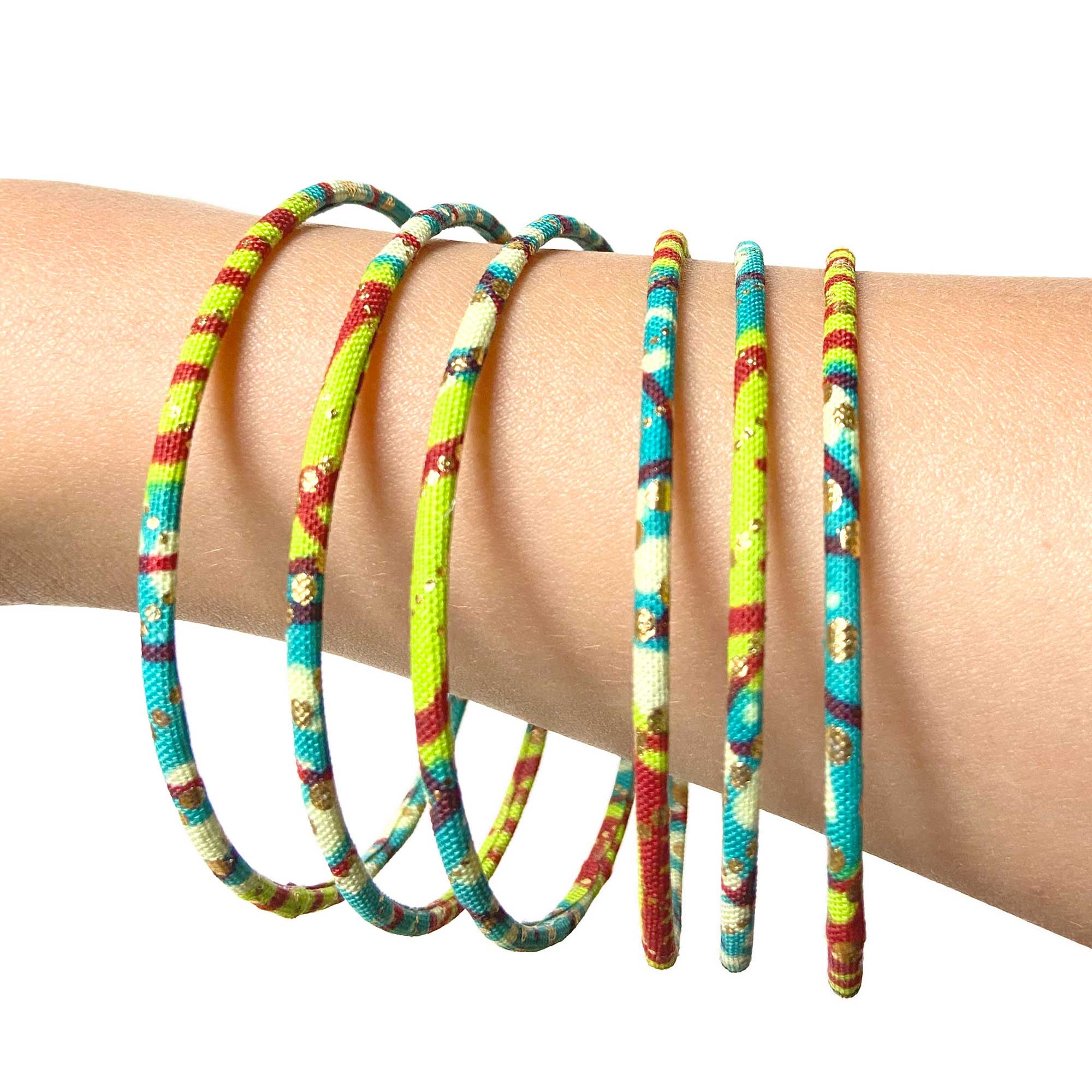 Melokane – wholesale Manschettarmband – Tunna armband i turkos, anis, röd, guldvax - 2 storlekar1