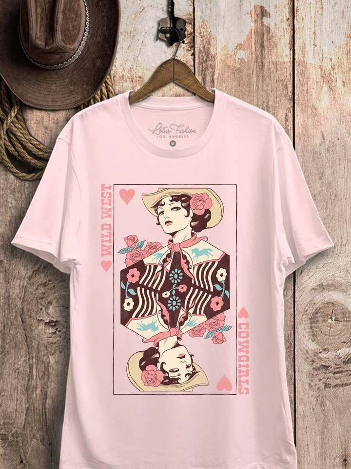 Top imprimé Wild West Cowgirl Queen of Hearts pour la vente par Lotus Fashion Collection