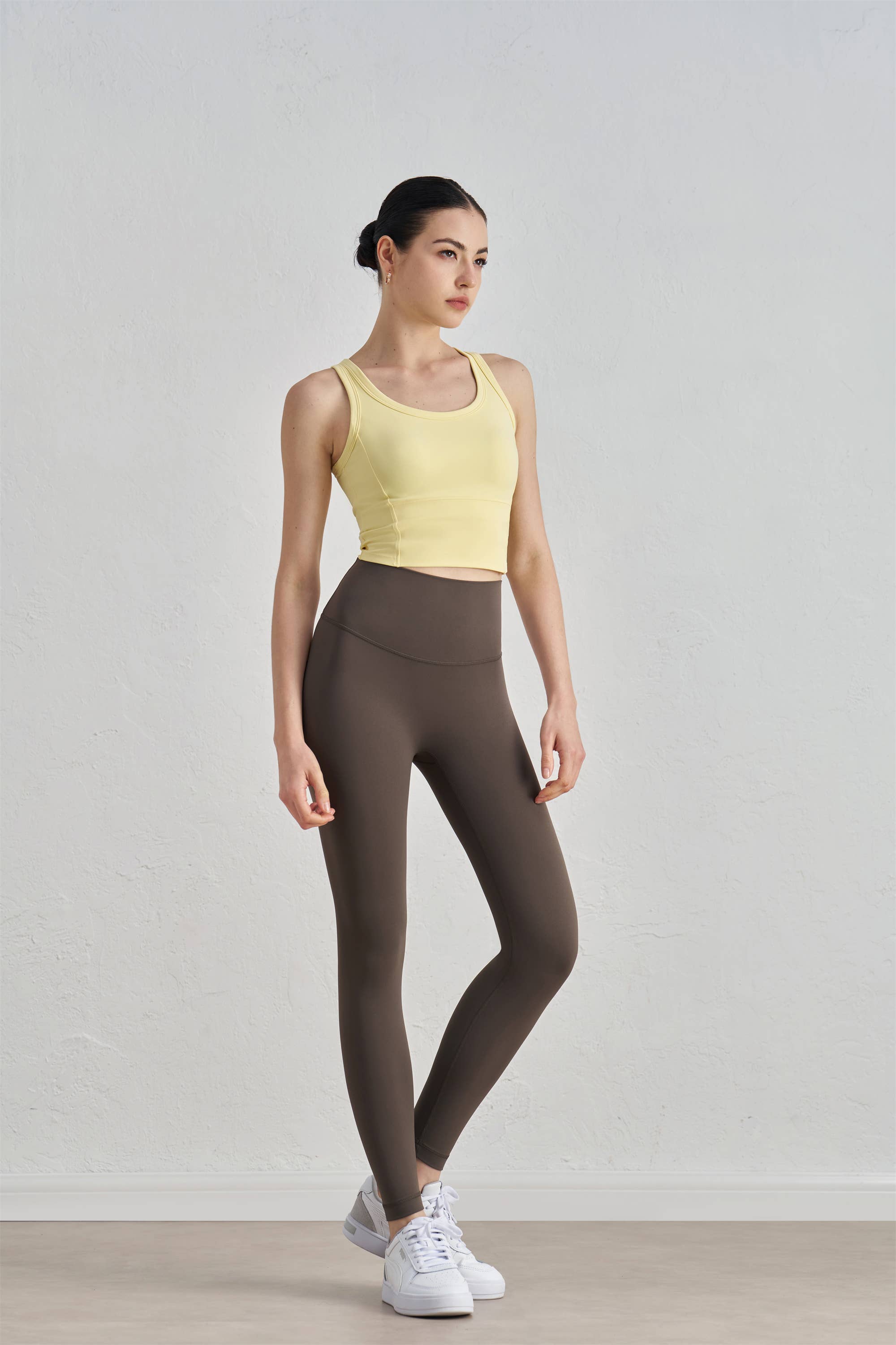 91thelabel - Vendita all'ingrosso Reggiseno sportivo - Donna - Reggiseno sportivo Nessa Longlined Modelled Cup8