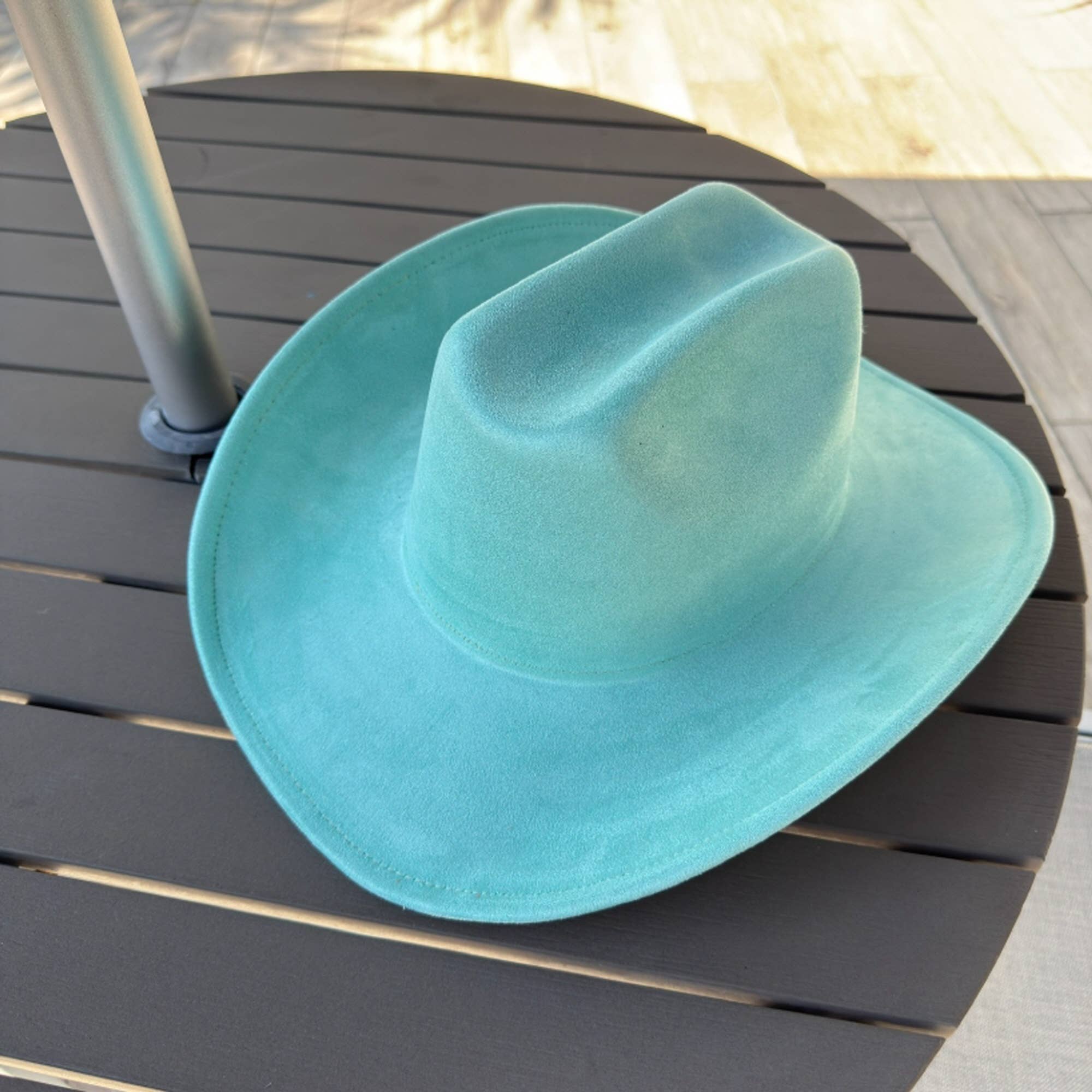 Queens INC - Wholesale Cowboy Hat - Women's - 🤠 Vegan Suede Cattleman Cowboy Hat30